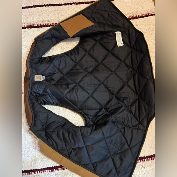 Carhartt Vest. - Picture 3 of 4
